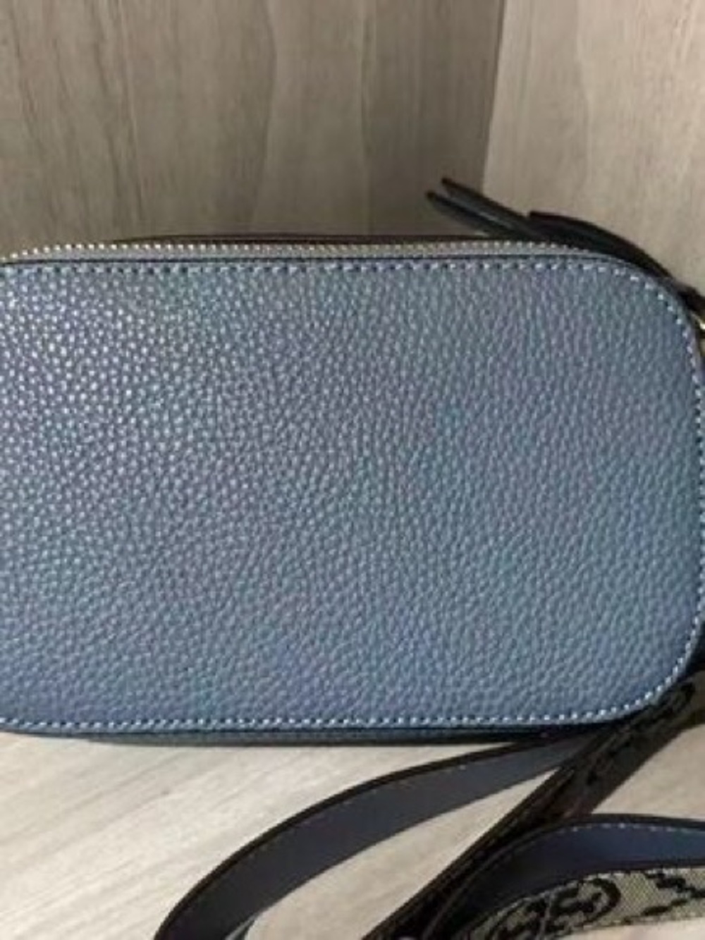 Tory Burch Blue Pebbled Leather Camera Crossbody with Logo Strap - Picture 2 of 4